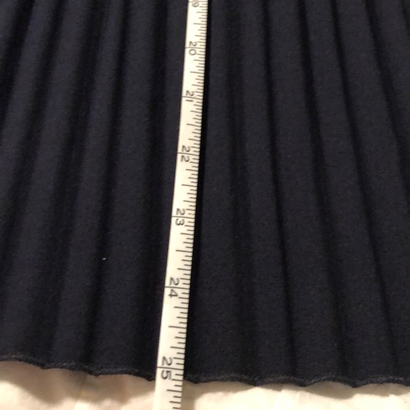 Zara Basic Collection Skirt - Picture 5 of 5
